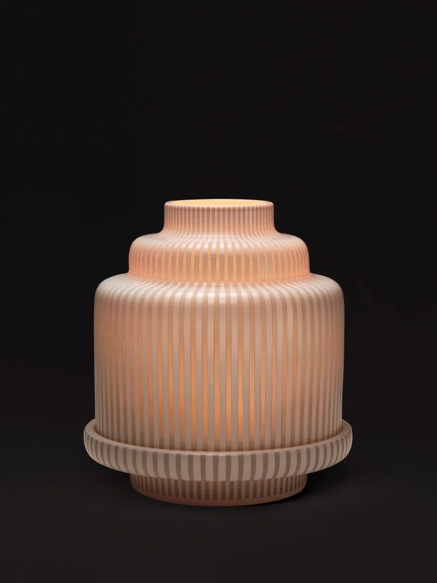 WHITE PYRAMID CANDLE HOLDER FOR CLASSIC CANDLES