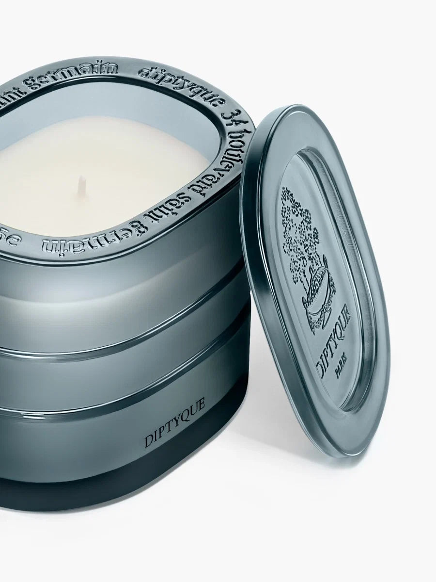 NYMPHÉES MERVEILLES (NYMPHAEUM OF WONDERS) SIGNATURE CANDLE MEDIUM - 9.5 OZ