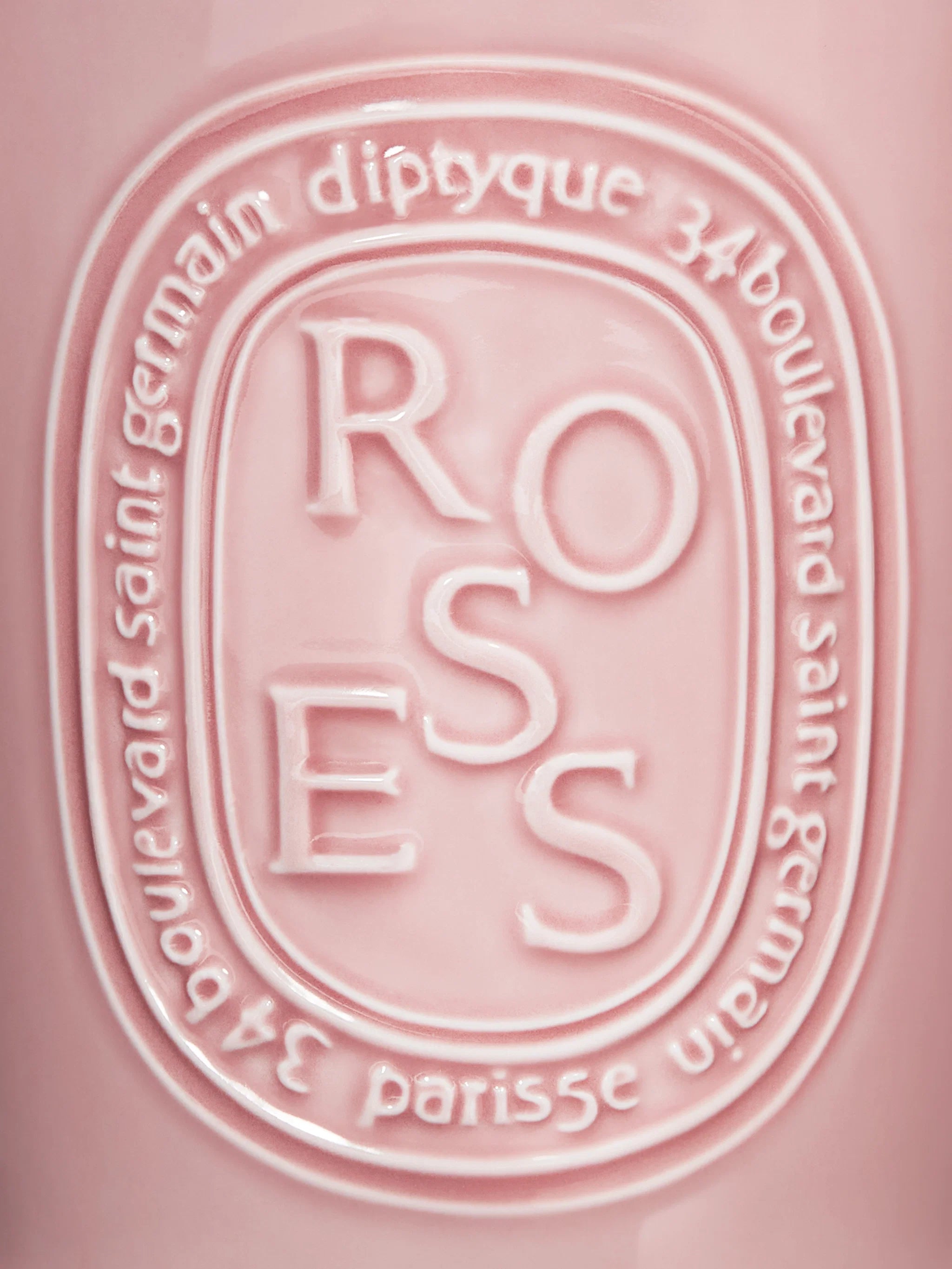ROSES LARGE CANDLE - 21.2 OZ
